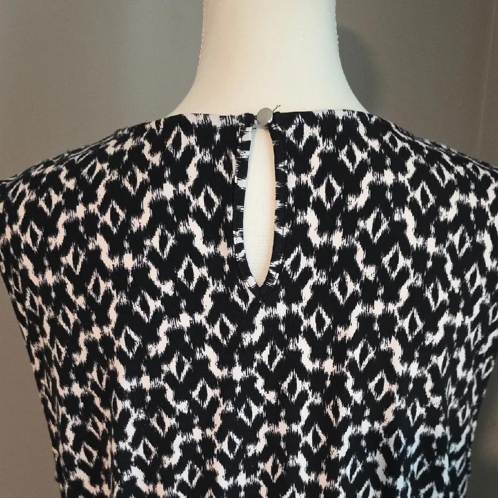 Daisy Fuentes Black and White Sleeveless V-Neck Summer Dress Size XL